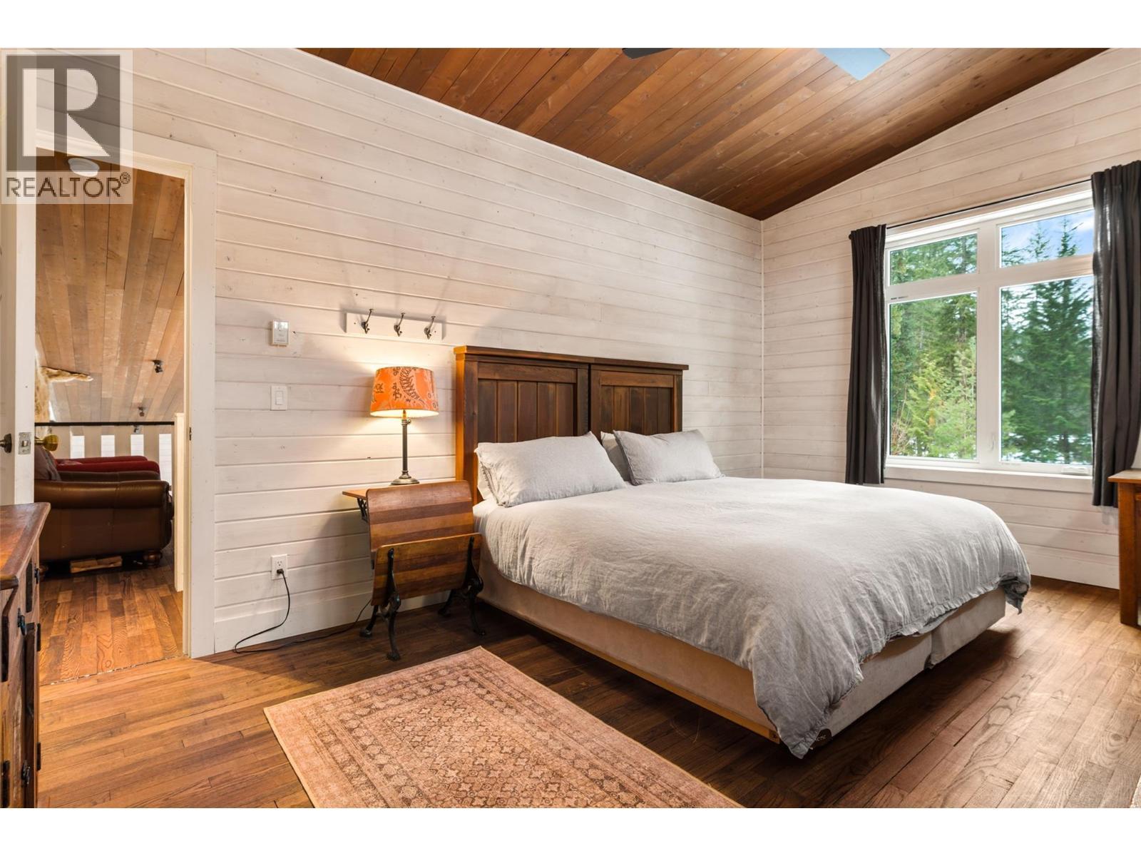 2083 Mountain Gate Road. Revelstoke, British Columbia