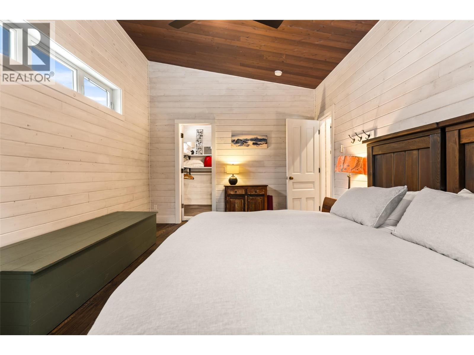 2083 Mountain Gate Road. Revelstoke, British Columbia