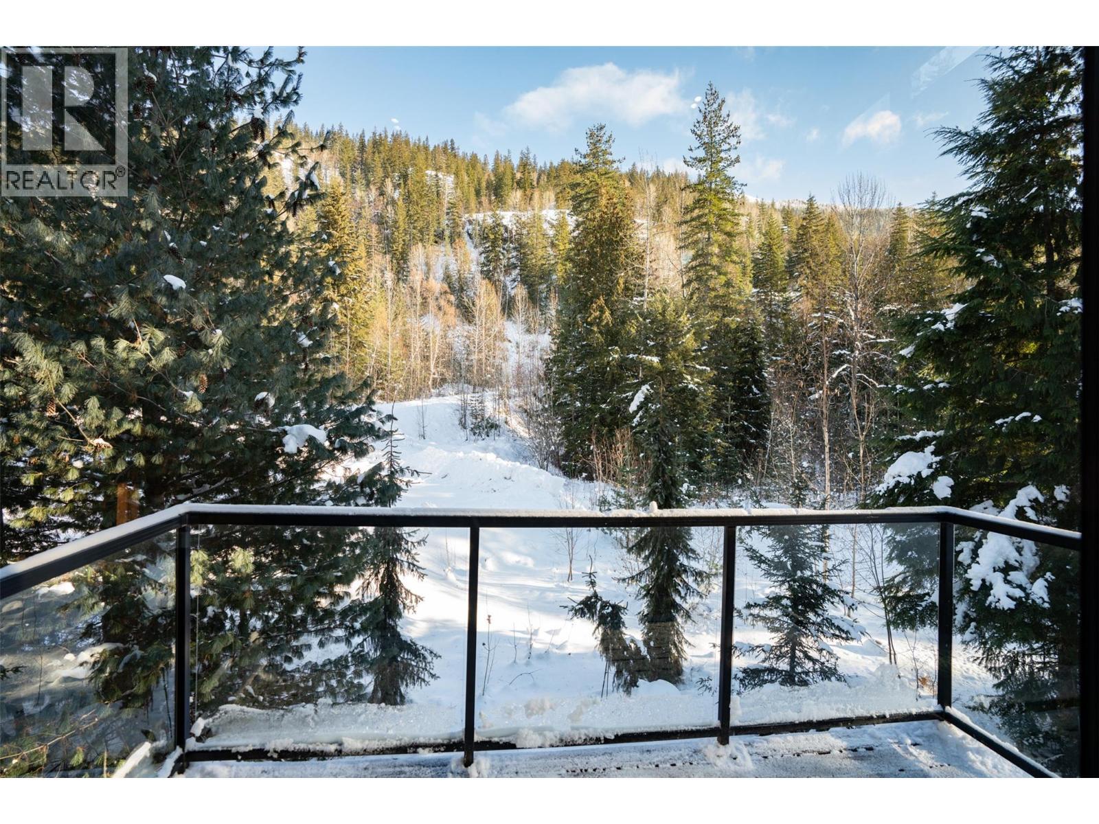 2083 Mountain Gate Road. Revelstoke, British Columbia