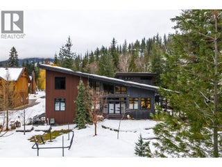 2083 Mountain Gate Road. Revelstoke, British Columbia