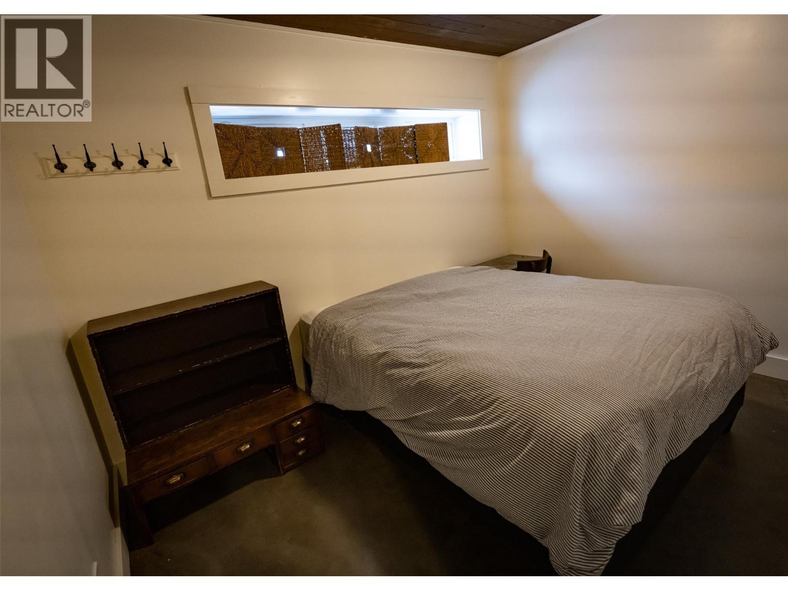 2083 Mountain Gate Road. Revelstoke, British Columbia