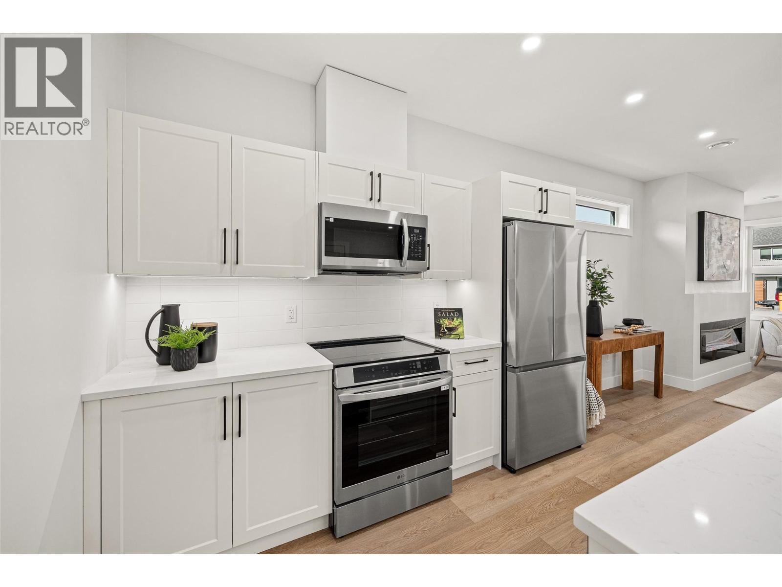 943 Fuller Avenue Unit# 2. Kelowna, British Columbia