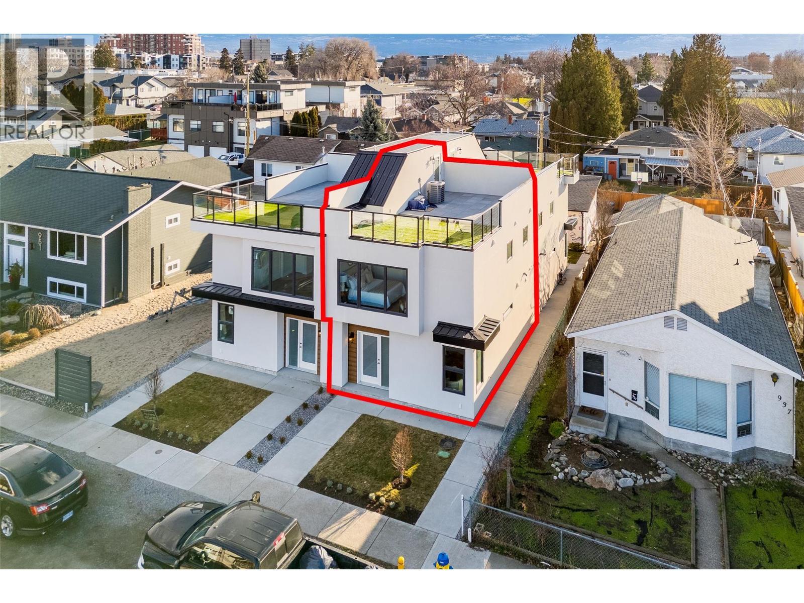 943 Fuller Avenue Unit# 2. Kelowna, British Columbia