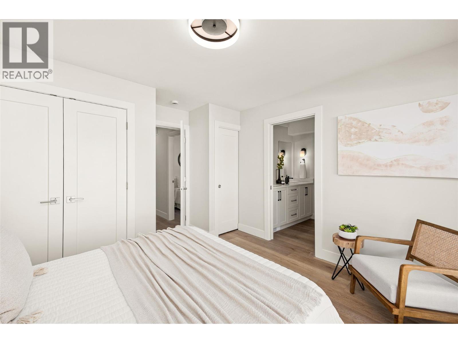 943 Fuller Avenue Unit# 2. Kelowna, British Columbia