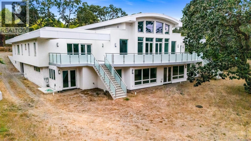 3355 Midland Road, Oak Bay