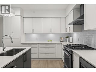 1979 Country Club Drive Unit# 20. Kelowna, British Columbia