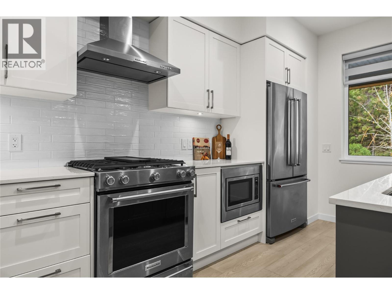 1979 Country Club Drive Unit# 20. Kelowna, British Columbia