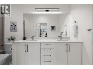 1979 Country Club Drive Unit# 20. Kelowna, British Columbia