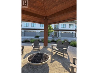 1979 Country Club Drive Unit# 20. Kelowna, British Columbia