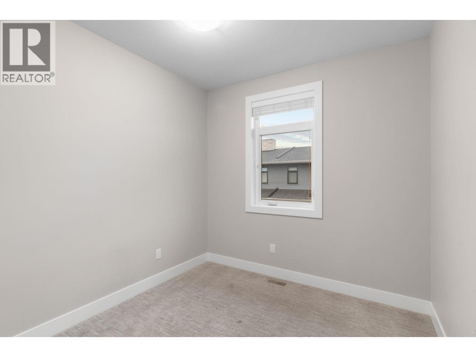 1102 Cameron Avenue Unit# 136. Kelowna, British Columbia