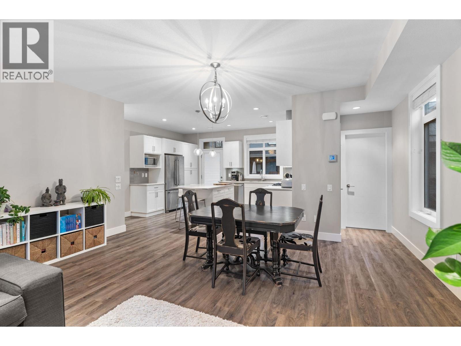 1102 Cameron Avenue Unit# 136. Kelowna, British Columbia