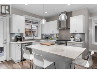 1102 Cameron Avenue Unit# 136. Kelowna, British Columbia