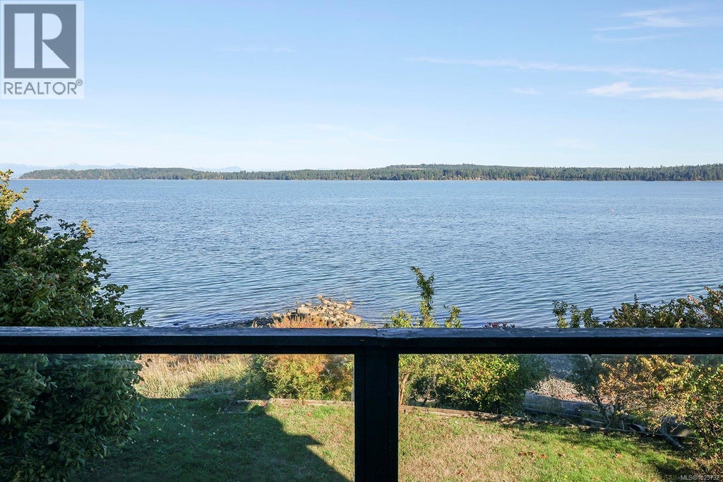 5650 Island Highway S, Union Bay