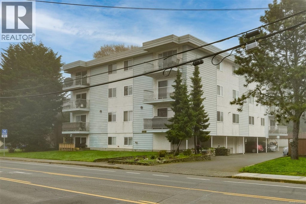 203 625 Admirals Road, Esquimalt