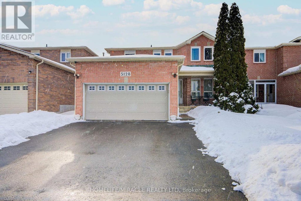 5128 Guildwood Way, Mississauga (hurontario)