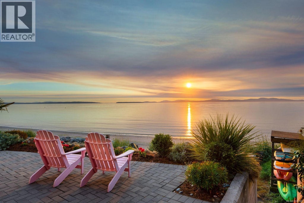 5009 Cordova Bay Road, Saanich