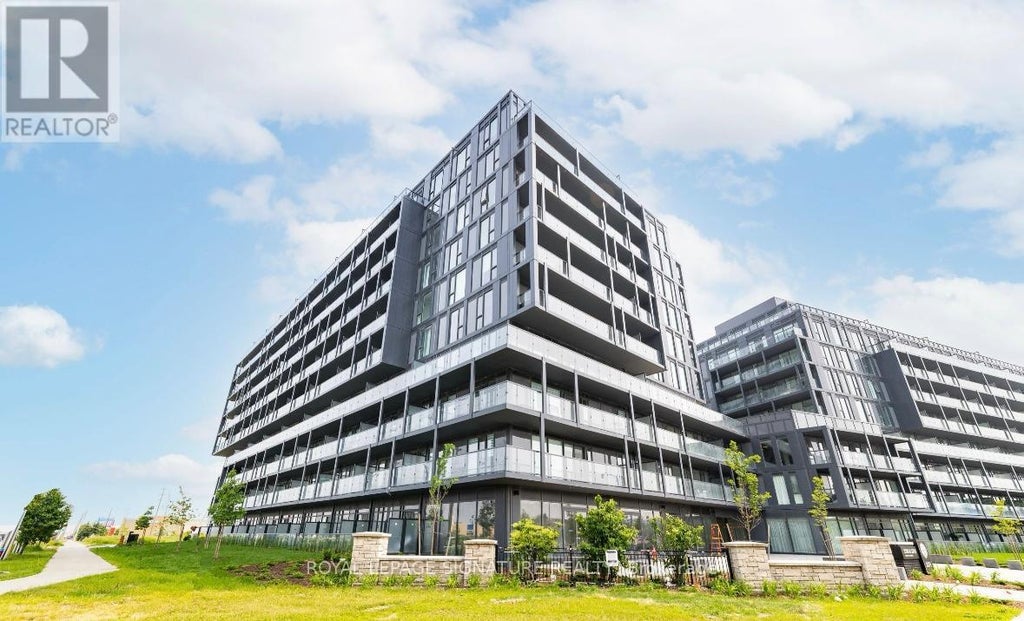 B404 - 3200 Dakota Common, Burlington (alton)