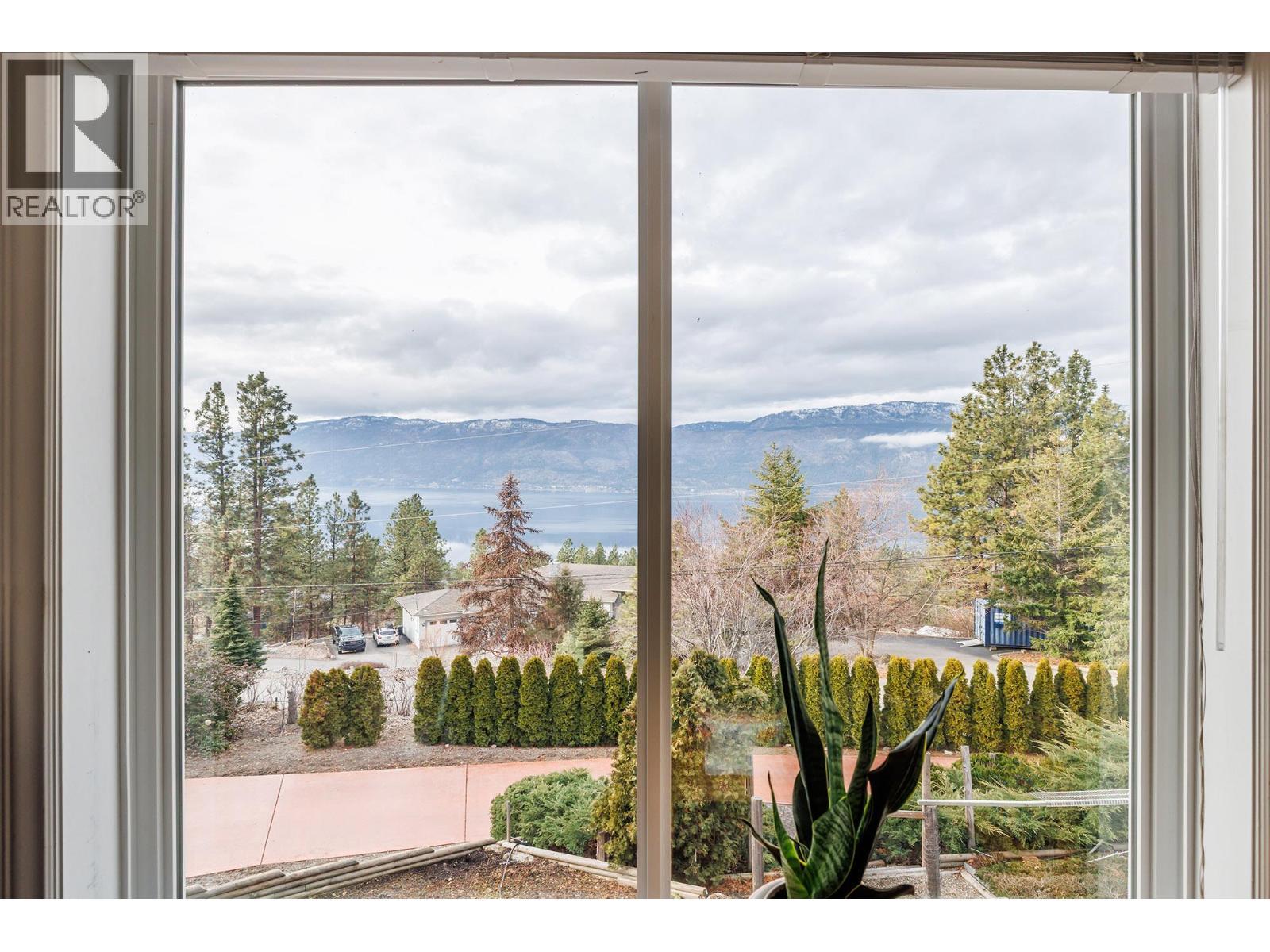 14141 Moberly Road. Lake Country, British Columbia