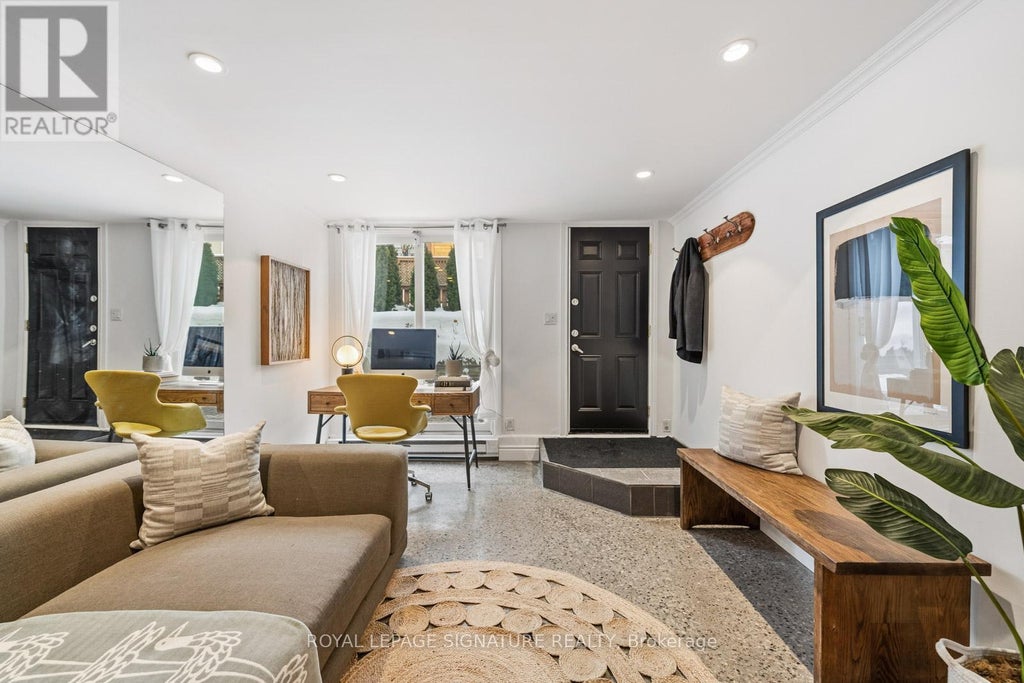 9 - 1666 Queen Street E, Toronto (the Beaches)