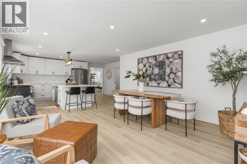 5789 N Kennisis Lake Road, Haliburton