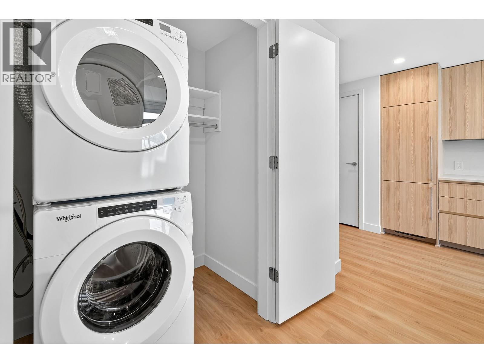 238 Leon Avenue Unit# 1505. Kelowna, British Columbia