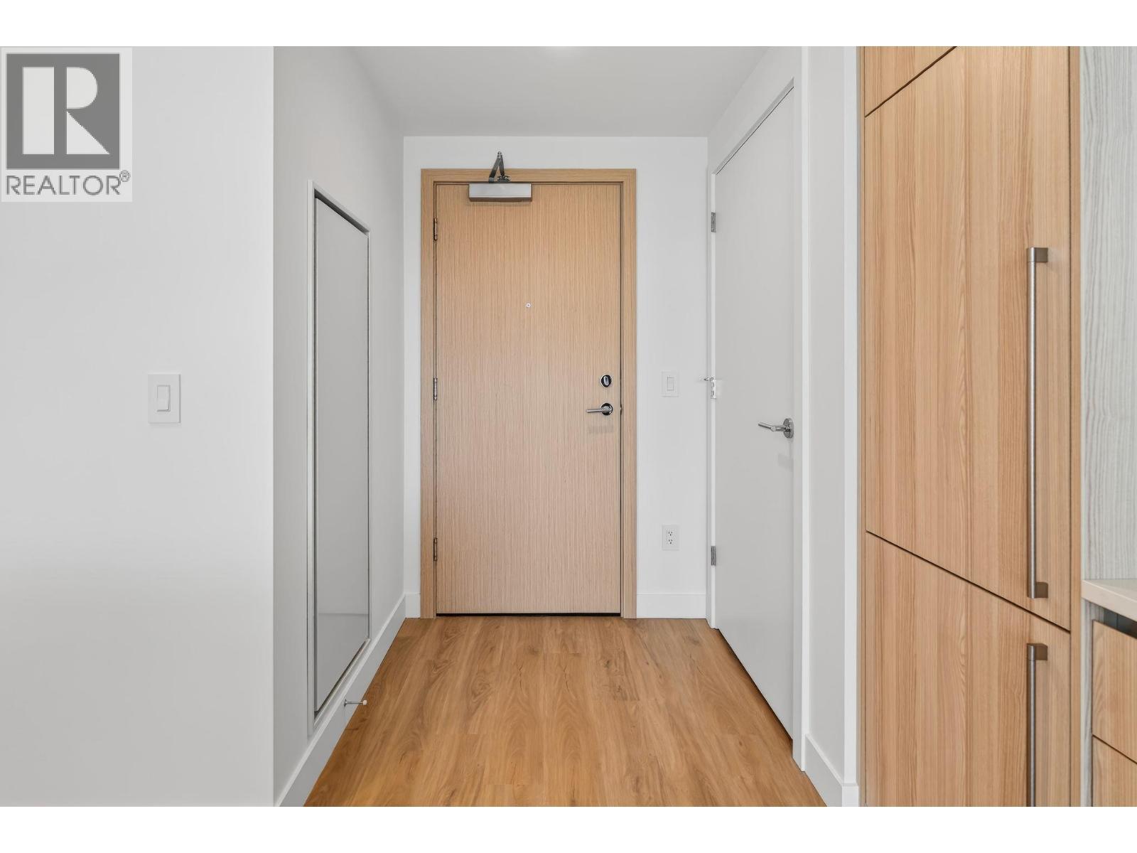 238 Leon Avenue Unit# 1505. Kelowna, British Columbia