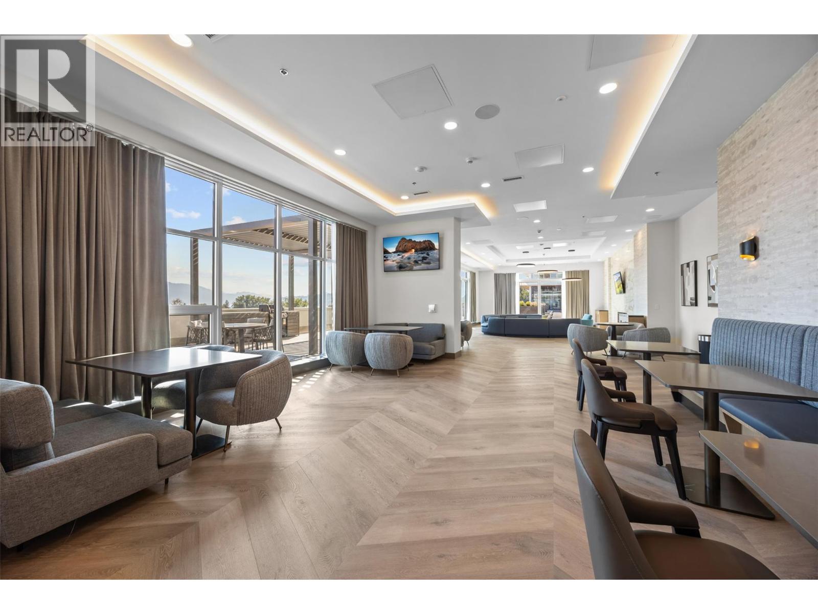 238 Leon Avenue Unit# 1505. Kelowna, British Columbia