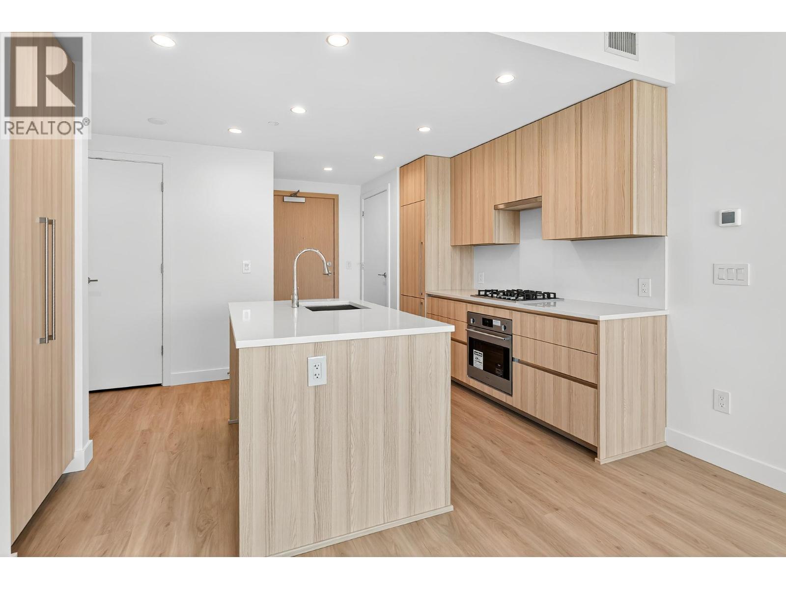 238 Leon Avenue Unit# 1505. Kelowna, British Columbia