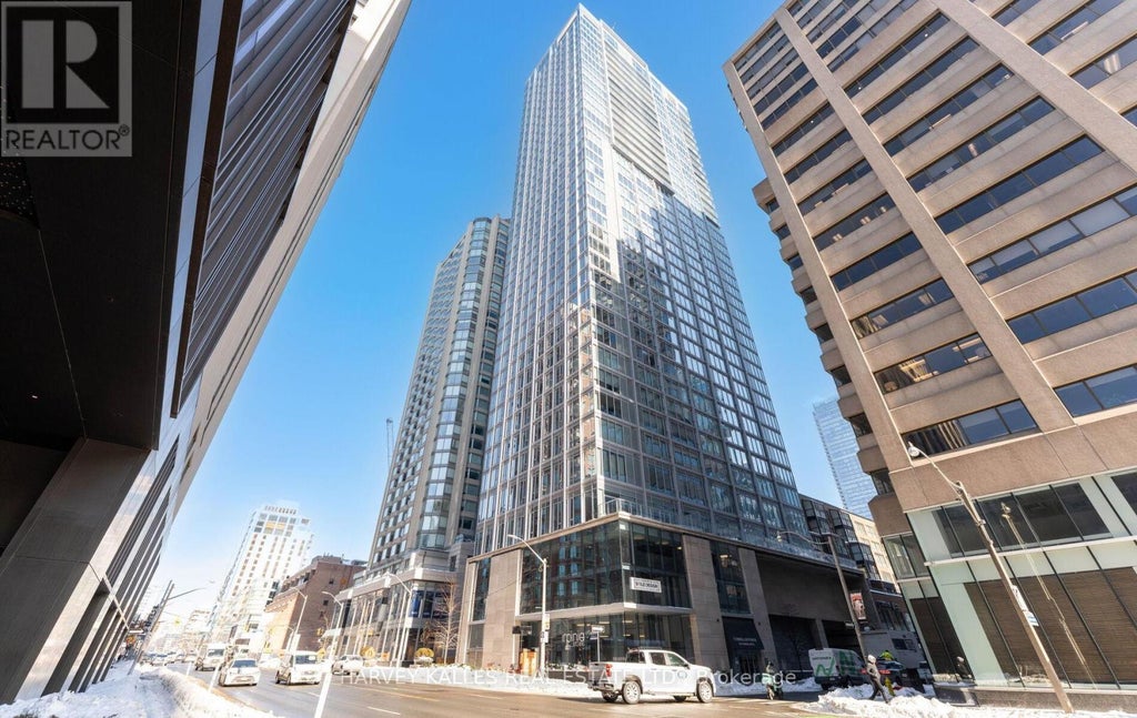 3502 - 200 Cumberland Street, Toronto (annex)