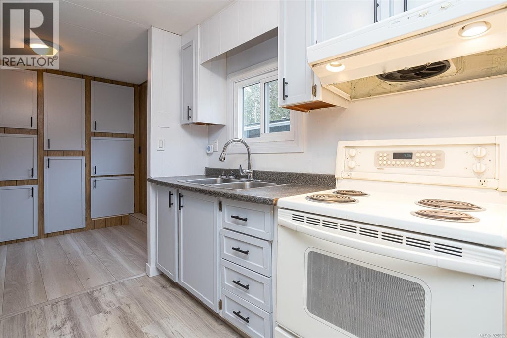 2 161 Horne Lake Road, Qualicum Beach