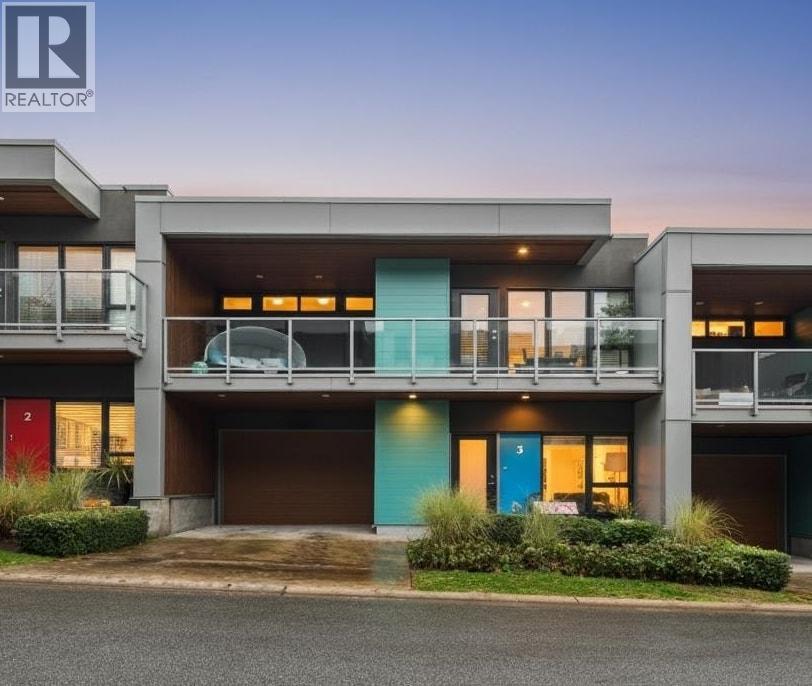 3 3595 Salal Drive, North Vancouver