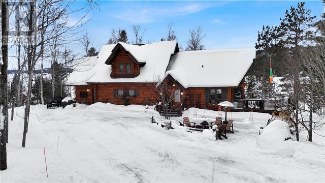 28 Beaver Pond Road, Elliot Lake