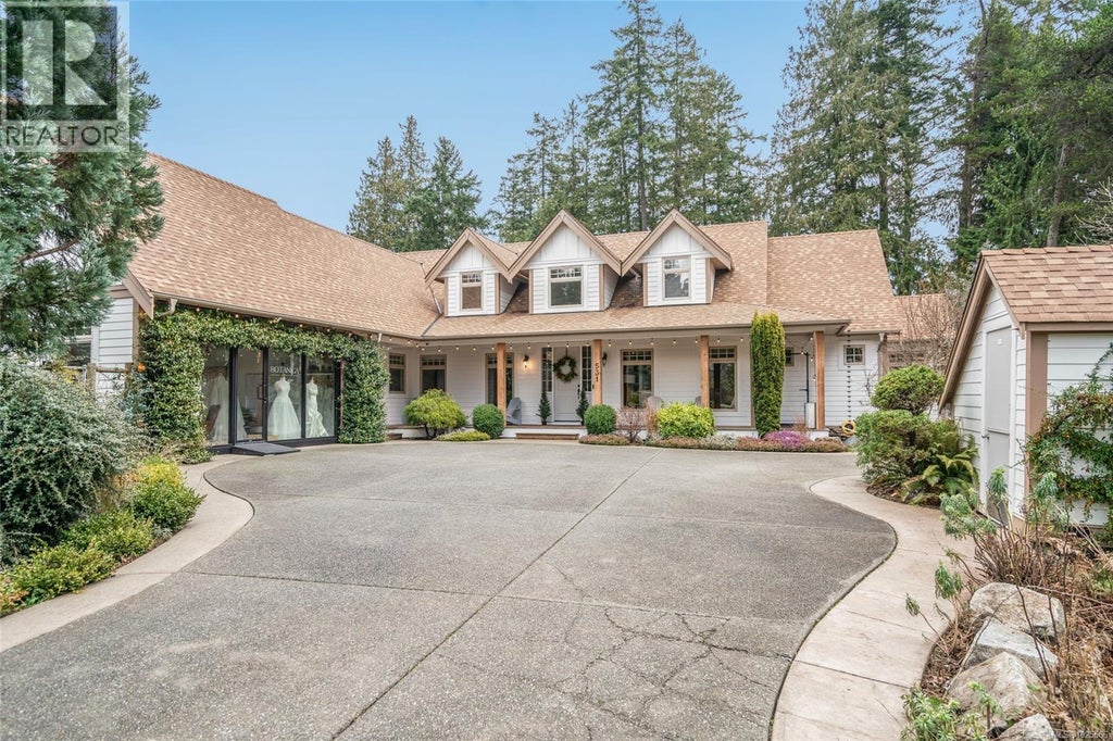 531 Yambury Road, Qualicum Beach