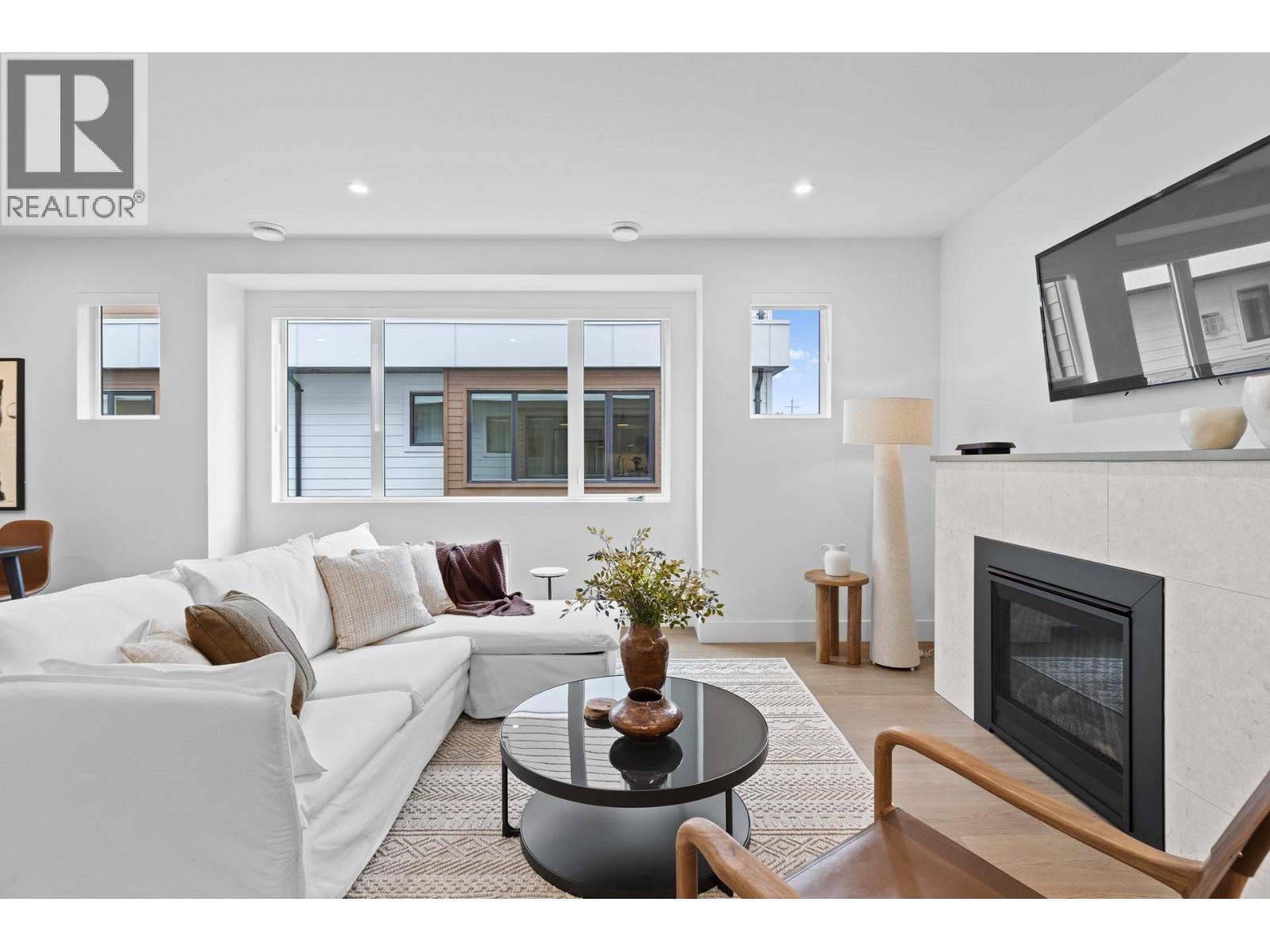 1463 Inkar Road Unit# 5. Kelowna, British Columbia