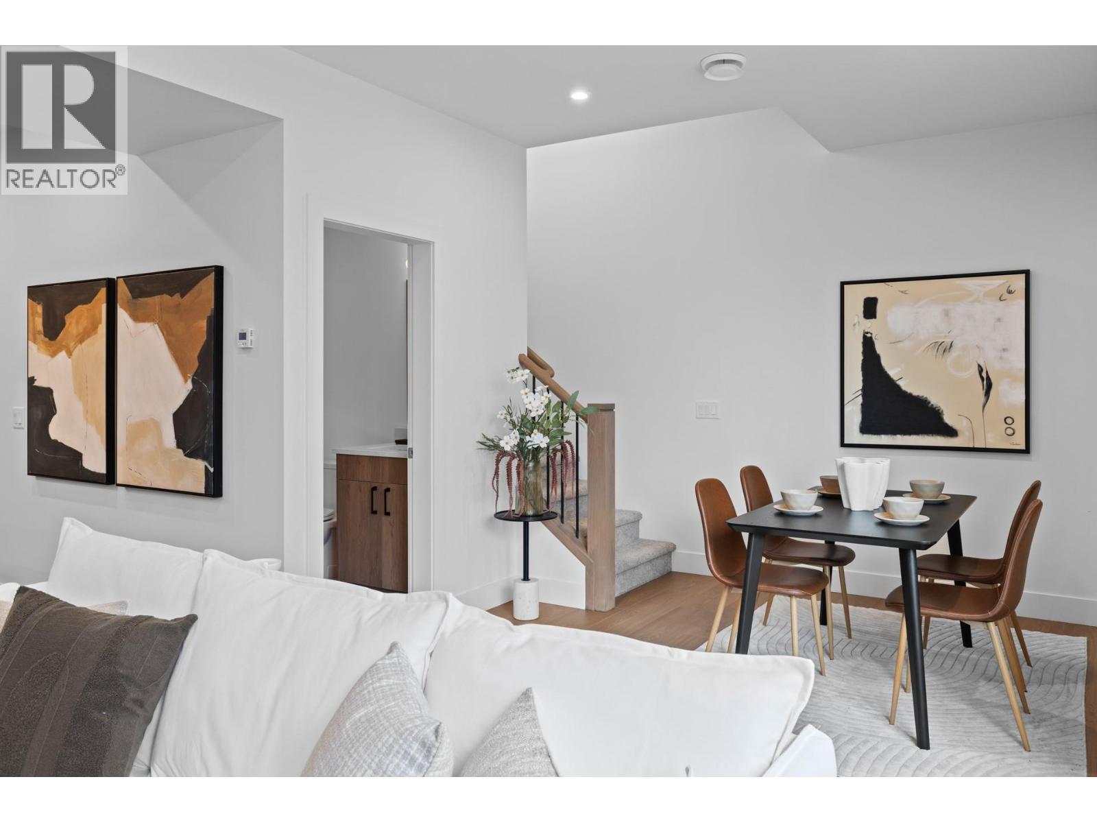 1463 Inkar Road Unit# 5. Kelowna, British Columbia