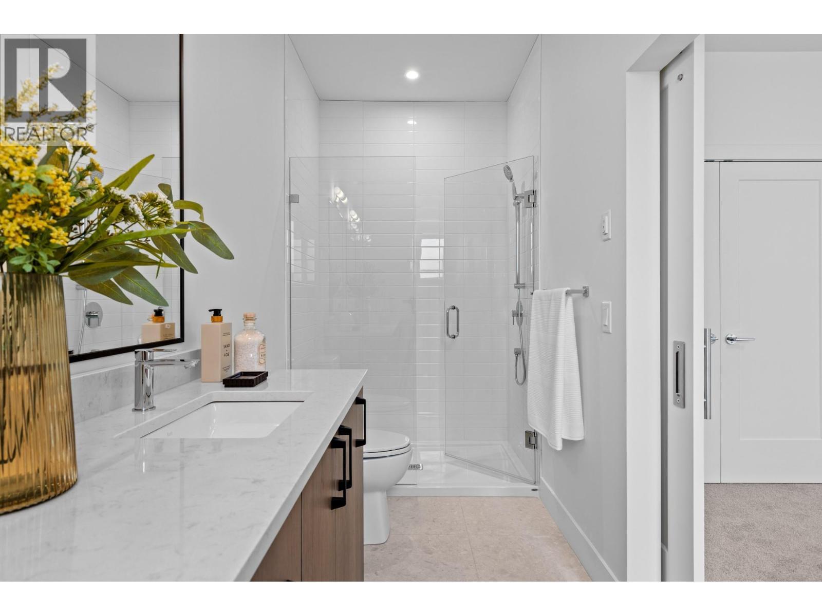 1463 Inkar Road Unit# 5. Kelowna, British Columbia