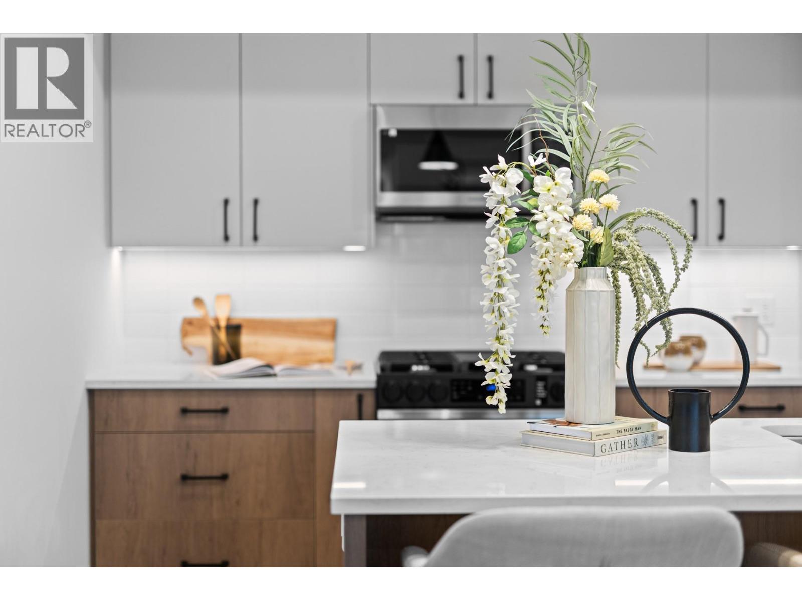 1463 Inkar Road Unit# 5. Kelowna, British Columbia