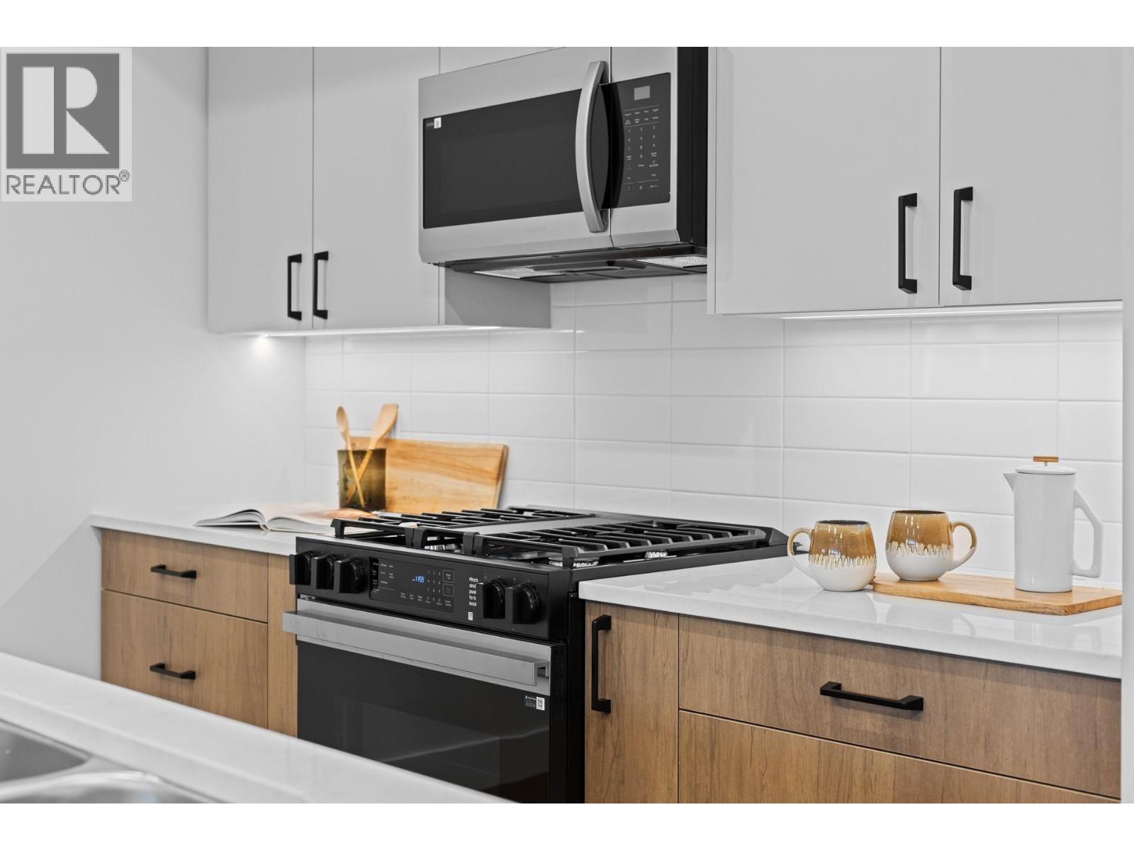 1463 Inkar Road Unit# 5. Kelowna, British Columbia