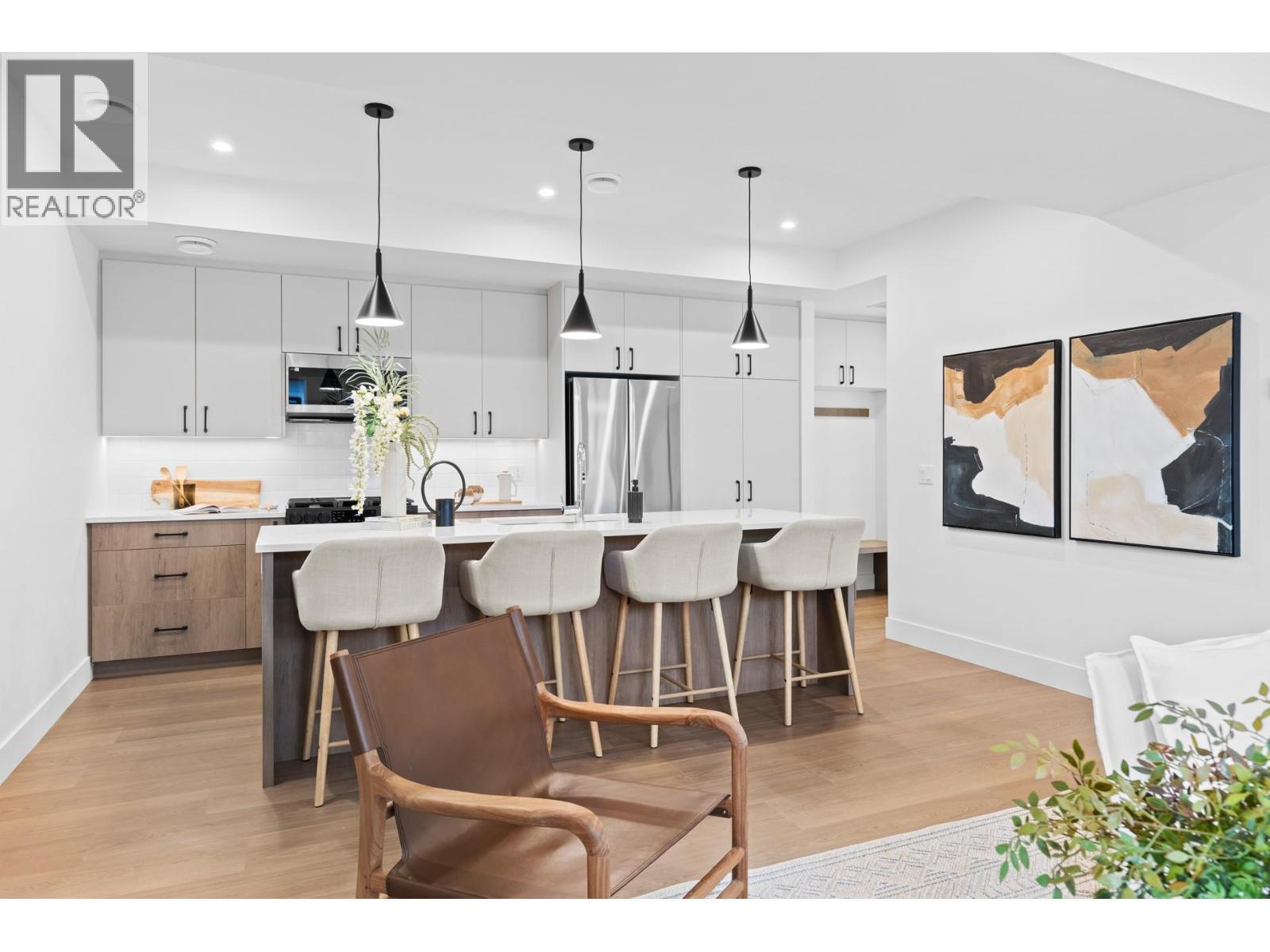 1463 Inkar Road Unit# 4. Kelowna, British Columbia