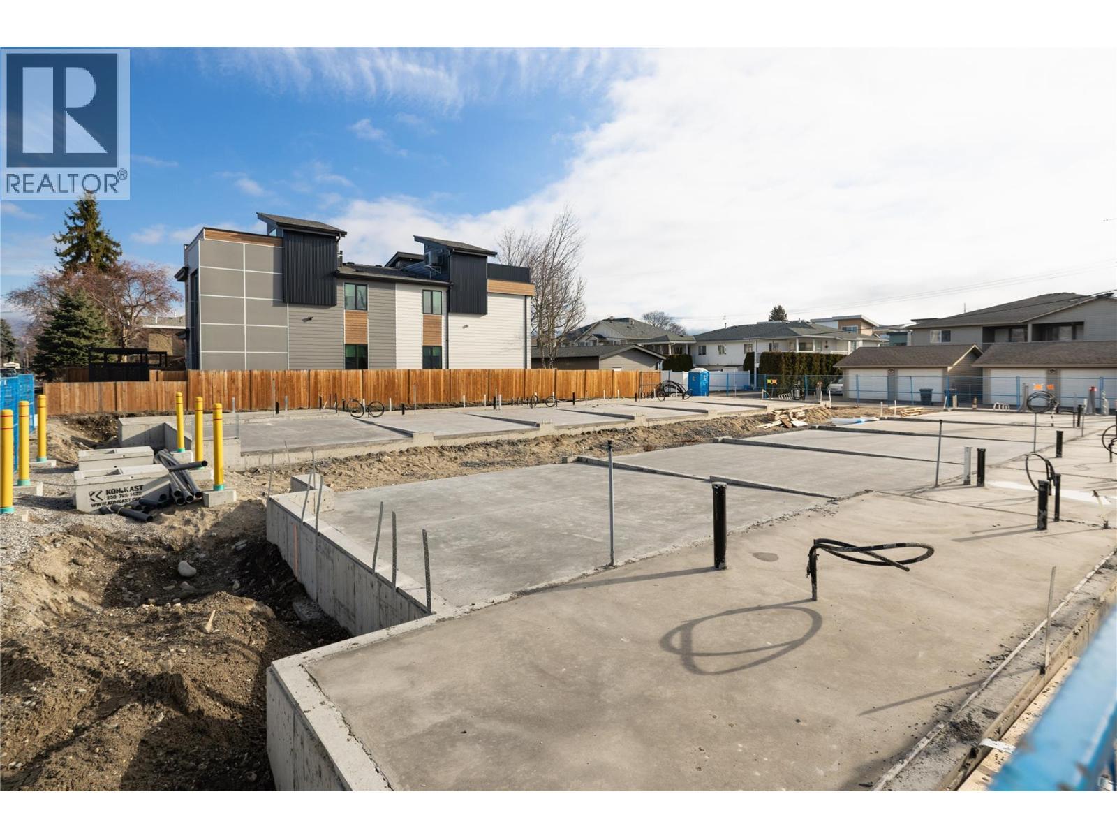 743 Morrison Avenue Unit# 3. Kelowna, British Columbia