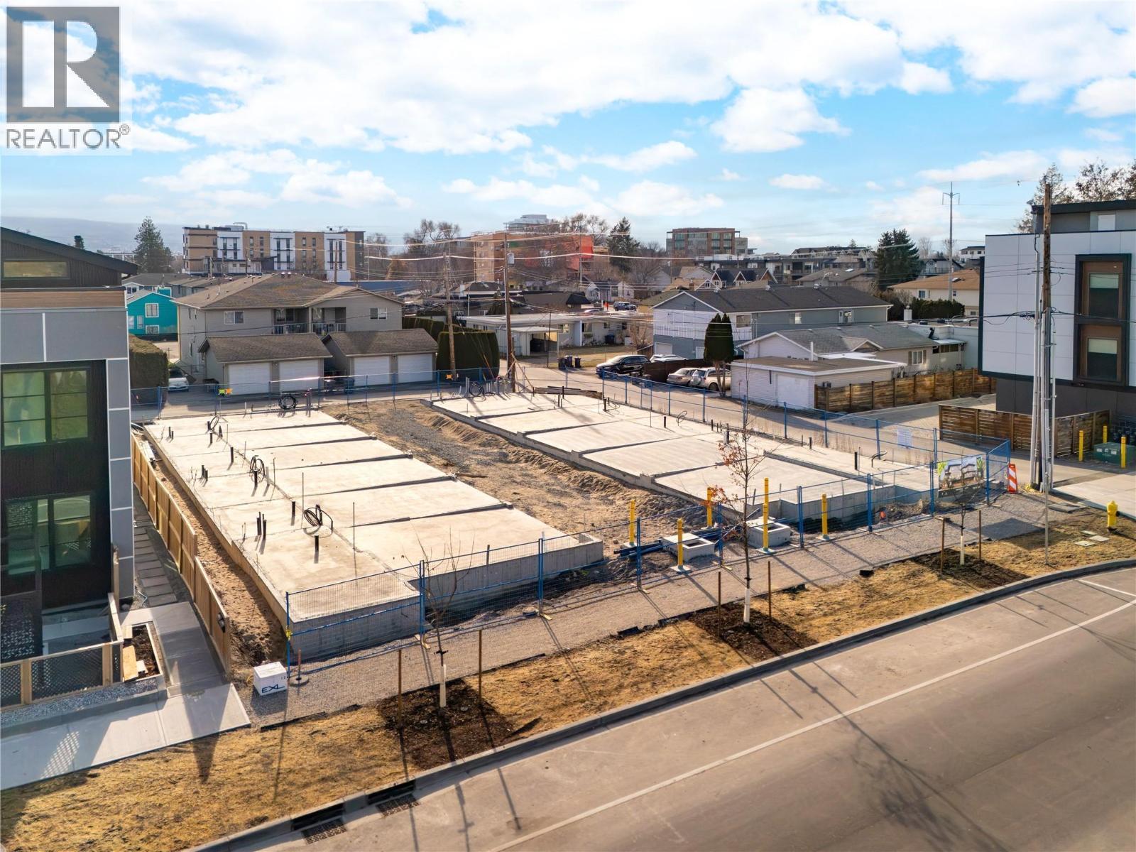 743 Morrison Avenue Unit# 3. Kelowna, British Columbia