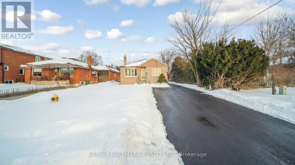 1 Tumpane Street, Toronto (downsview-Roding-Cfb)