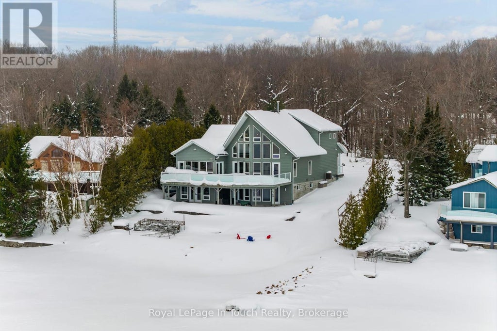 201 Sawlog Point Road, Tiny