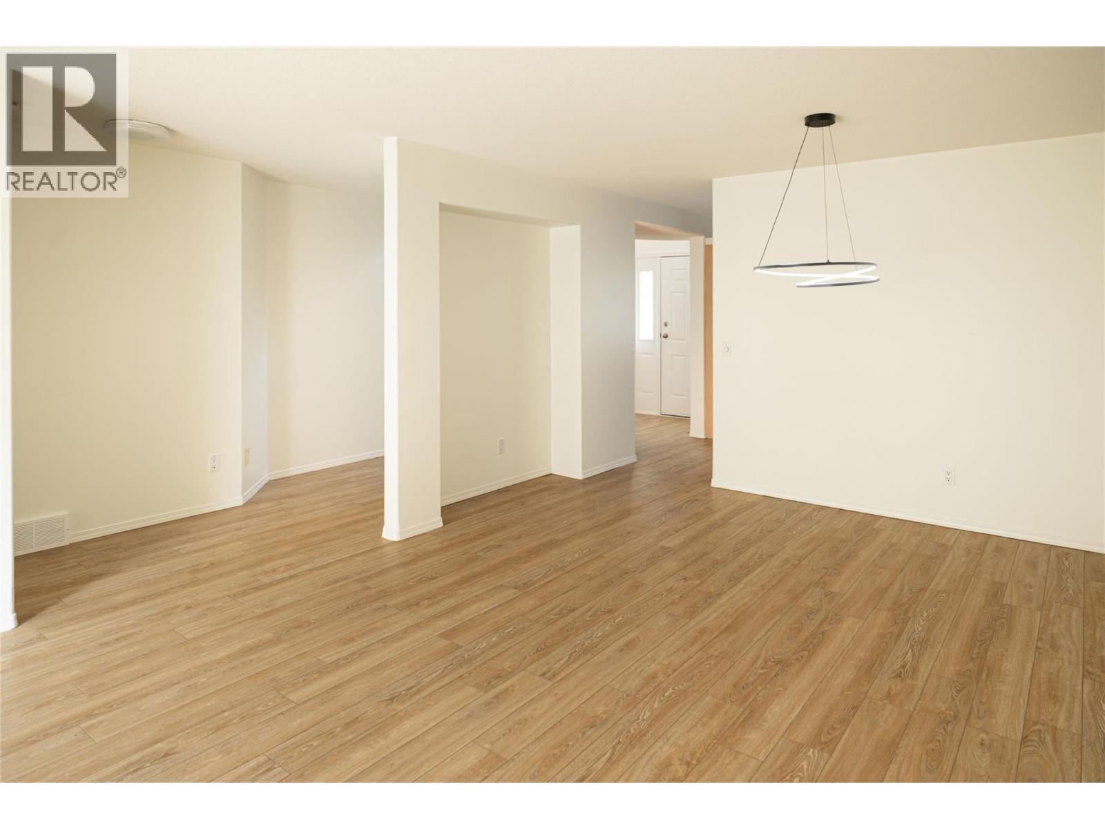 527 Yates Road Unit# 26. Kelowna, British Columbia