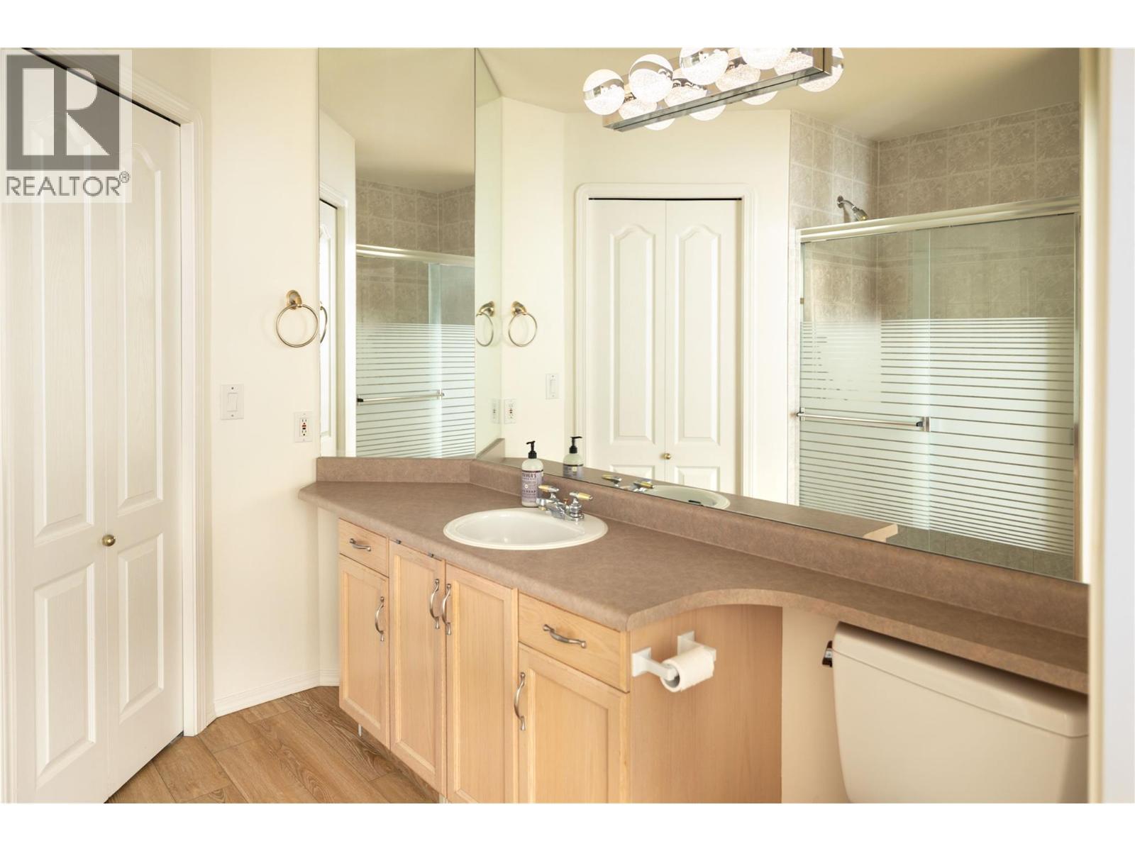 527 Yates Road Unit# 26. Kelowna, British Columbia