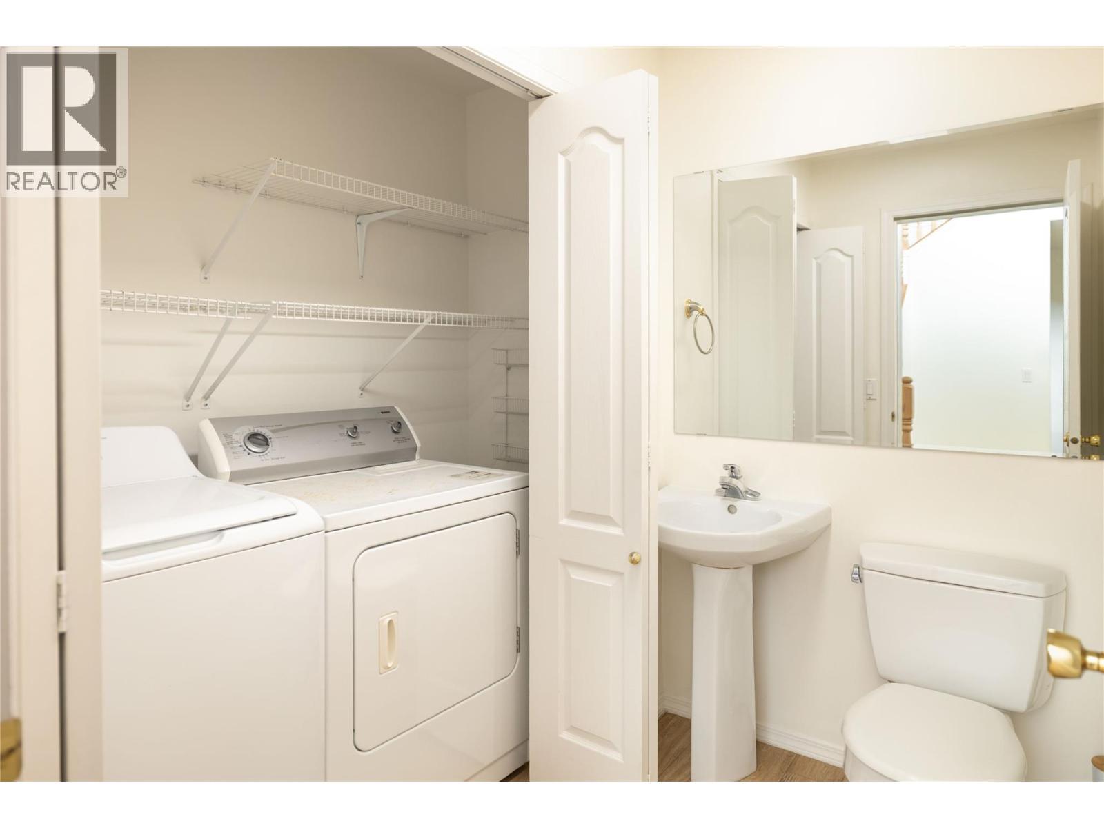 527 Yates Road Unit# 26. Kelowna, British Columbia