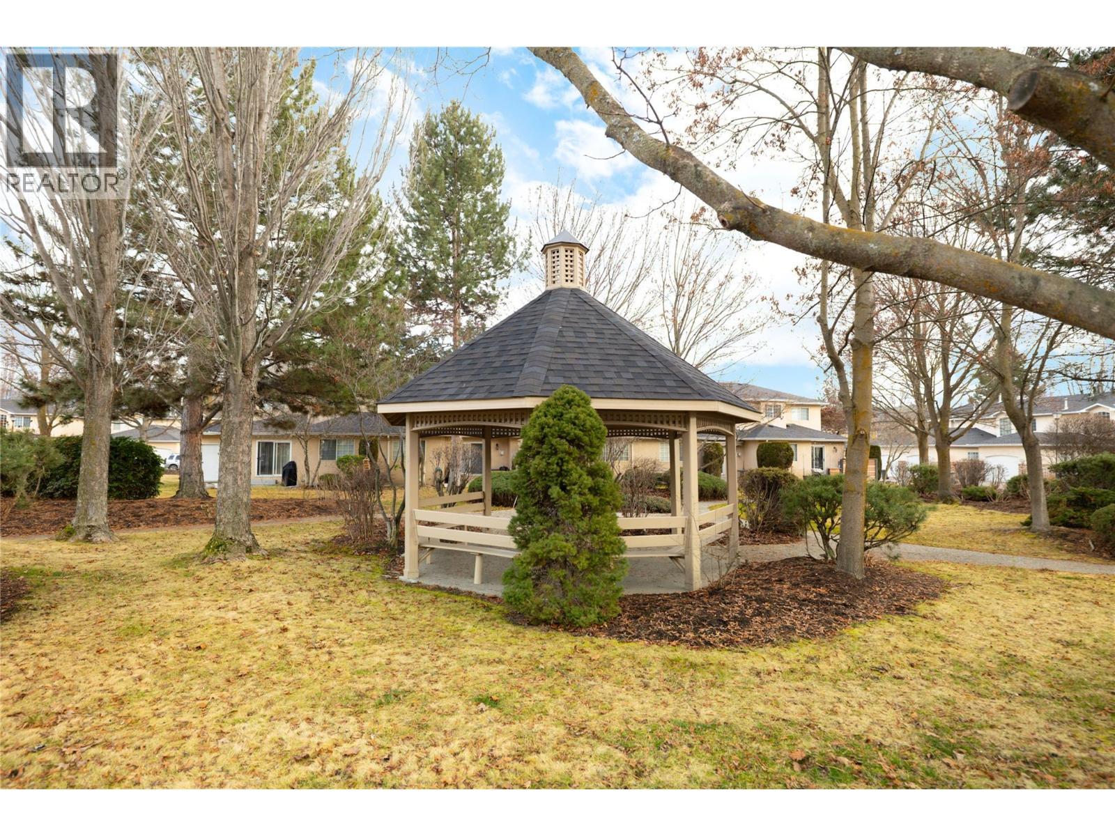 527 Yates Road Unit# 26. Kelowna, British Columbia