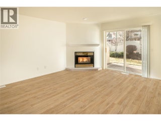 527 Yates Road Unit# 26. Kelowna, British Columbia