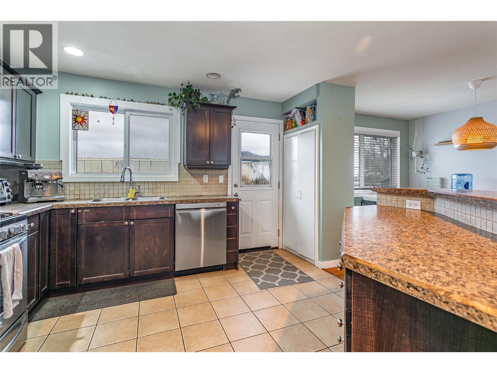 1005 Mitchell Road. Kelowna, British Columbia