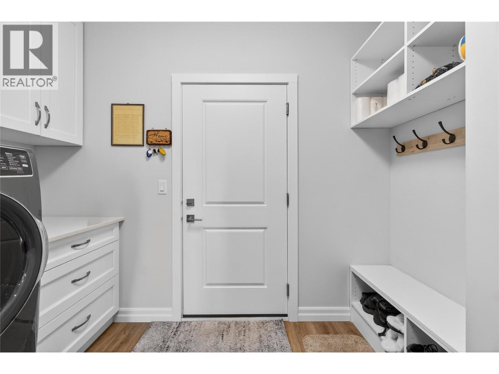 2715 Golf Course Drive Unit# #6. Blind Bay, British Columbia